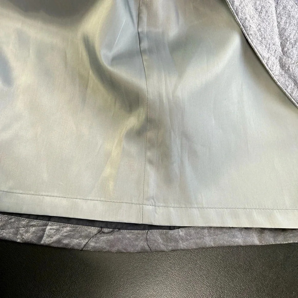 Vintage Jones New York Women’s Size 6 Silver Metallic Button Trench Coat Pockets - Picture 10 of 13